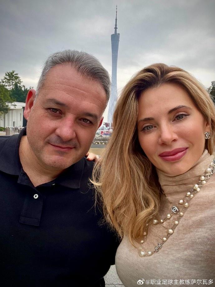 重回恒大足校？前广州队主帅回到广州市！遗憾，重庆铜梁龙的感谢中没有他。
近日，前