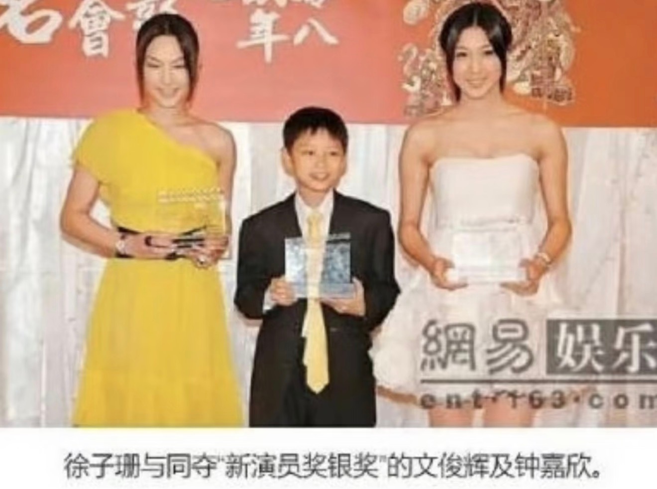 文俊辉内娱最稀缺的长跑型演员现时代谁都知道流量的重要性，但短期爆火带来的前后落差