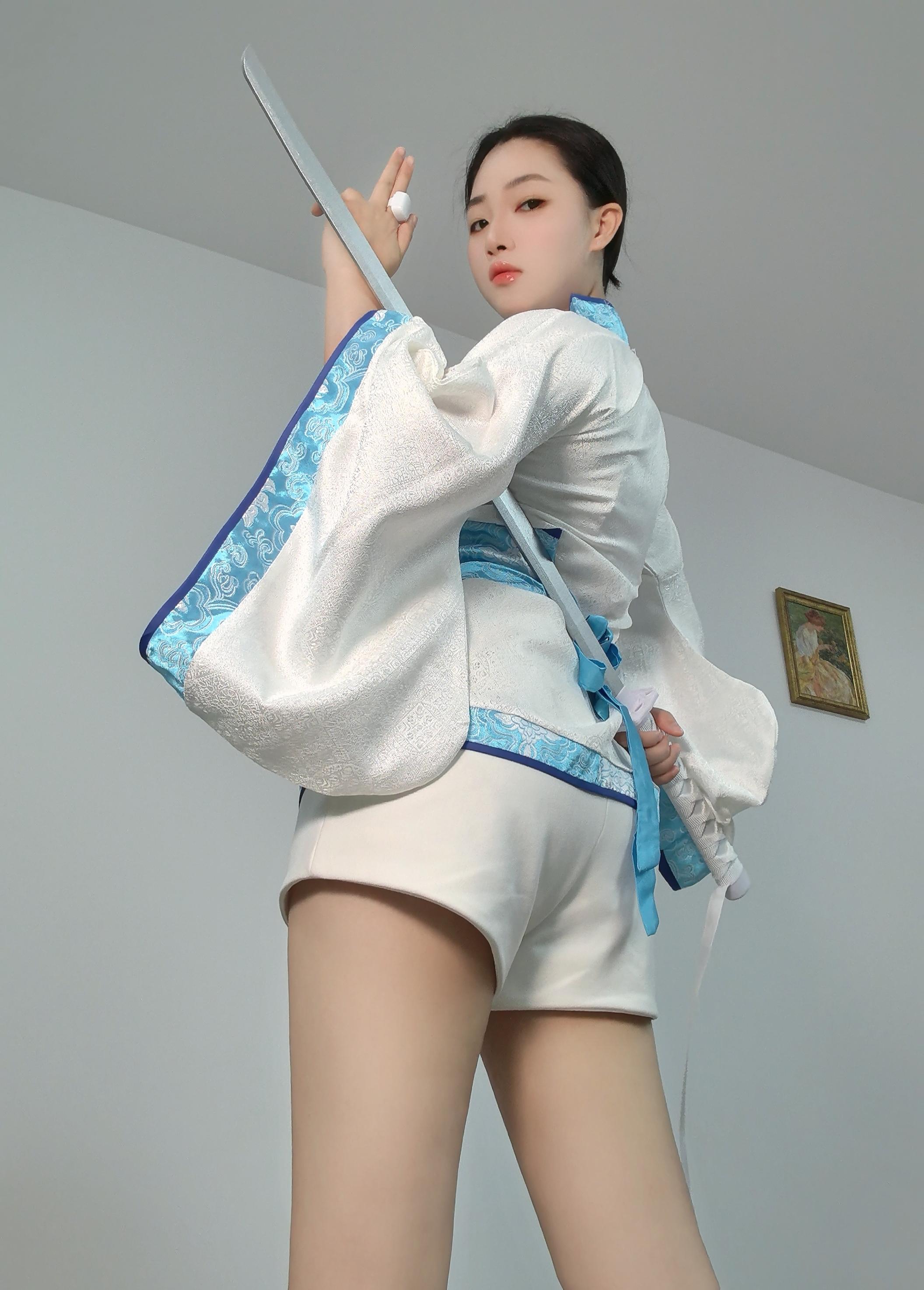 刀剑拍照动作参考。