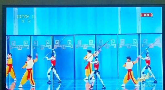 燃炸！春晚宇树机器人直接秀翻全场，国产实力太硬核！

王兴兴2009年考进浙江理