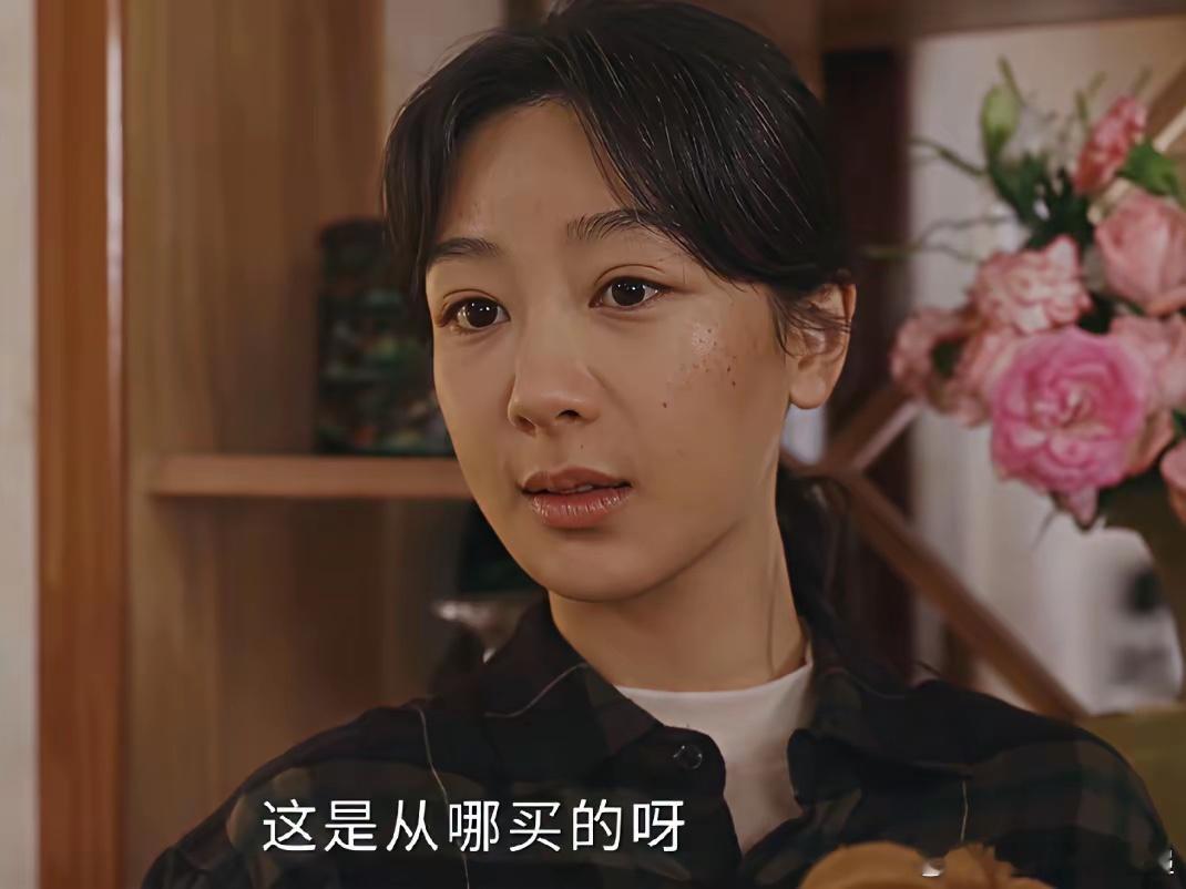 《生命树》：白菊告诉孟耀辉，他妈妈把该说的和不该说的，都告诉了她。孟耀辉紧张的问