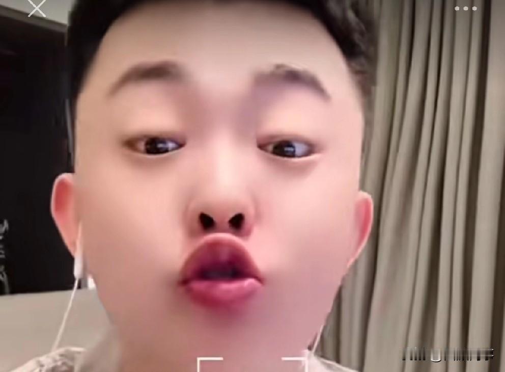 巴扎黑以“辛选”内部纠纷评论人性丑恶！

             巴扎黑疑似内