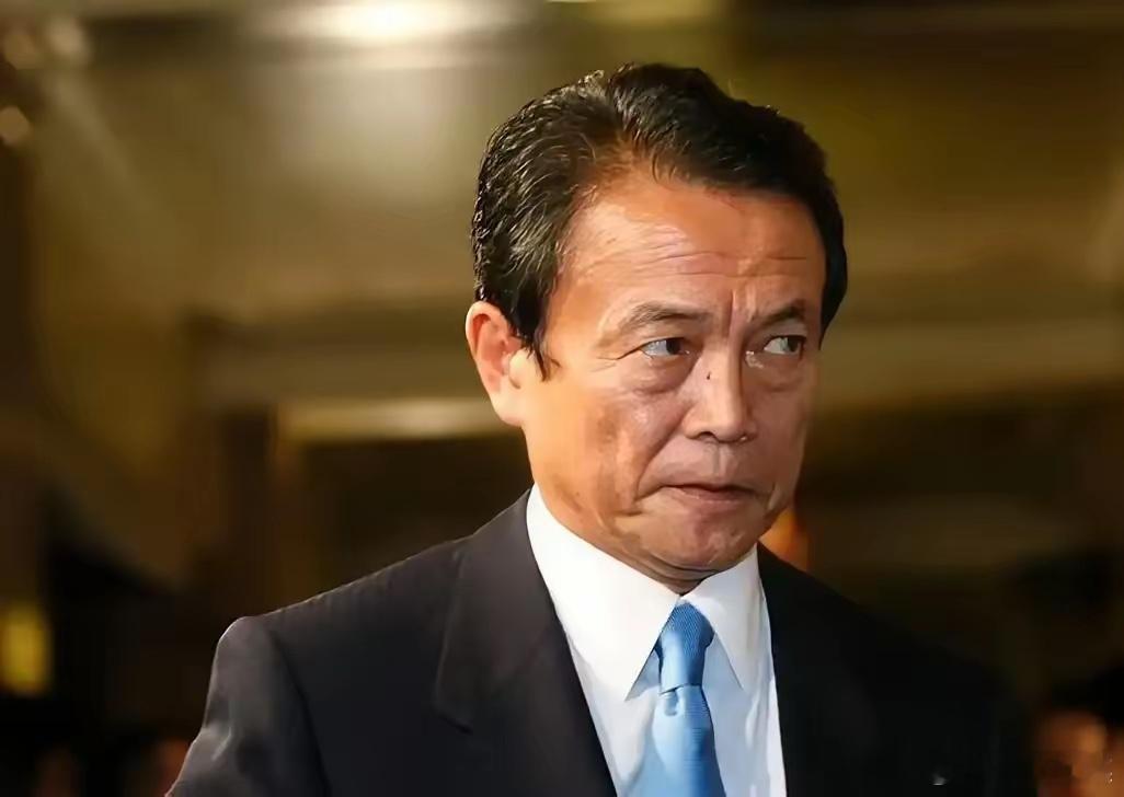 中国政府对高市早苗11月7日涉台错误言论拒绝撤回，不再回应中国严重关切采取反制。