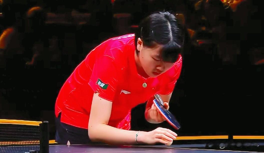 国乒小将姜依依 0:2 落后于印度老将沙宾温特！
WTT 北京大满贯女单 1/3