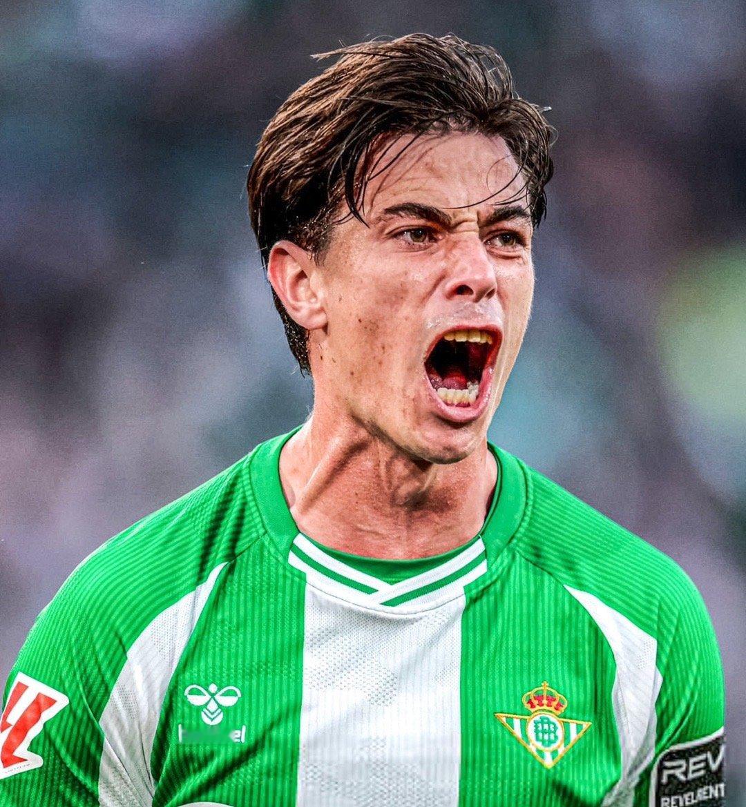 🇦🇷你希望在下次国家队征召中见到他吗？⚔️瓦伦丁·戈麦斯在皇家贝蒂斯客场2比