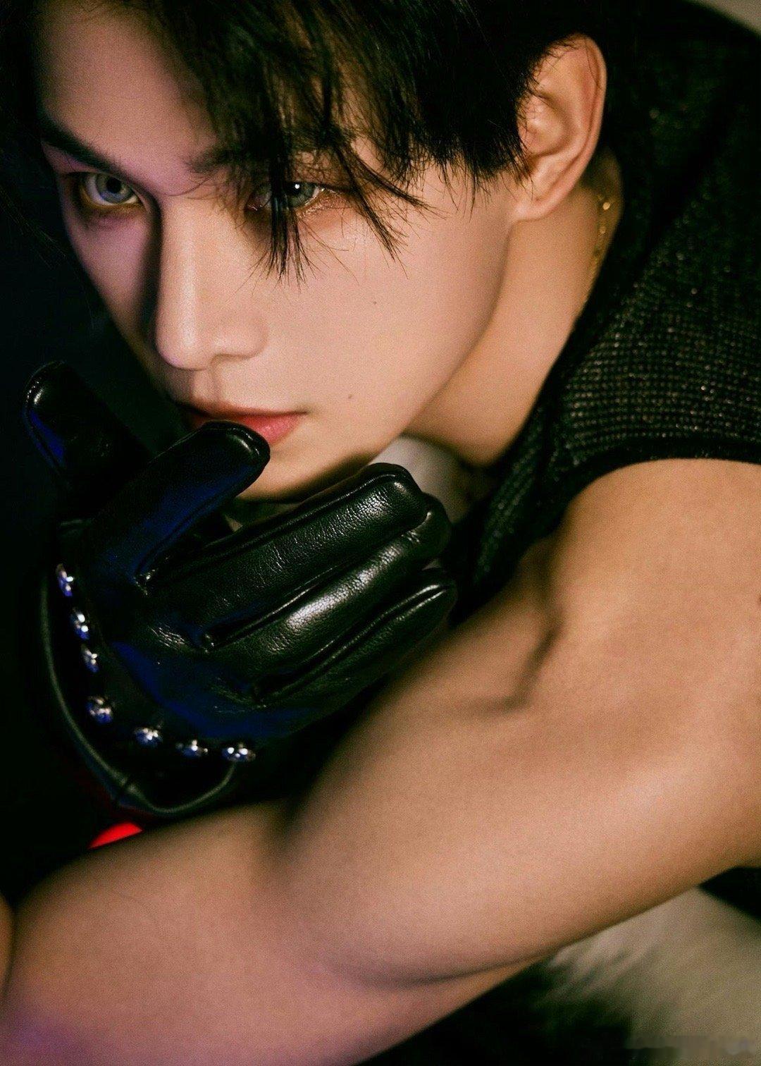 姚琛这段完播率100％ 姚琛这段太有看点了！实力在线颜值能打，全程无槽点，让人忍