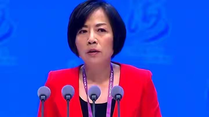 黄智贤骂民进党是对的，骂国民党就是错的吗？民进党该骂，国民党就不该骂吗？
   