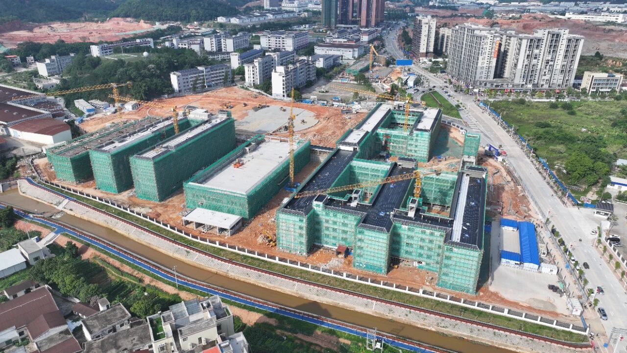 【新增3000个学位！肇庆一新校区预计7月完工】近日，位于德庆县的孔子学校南校区