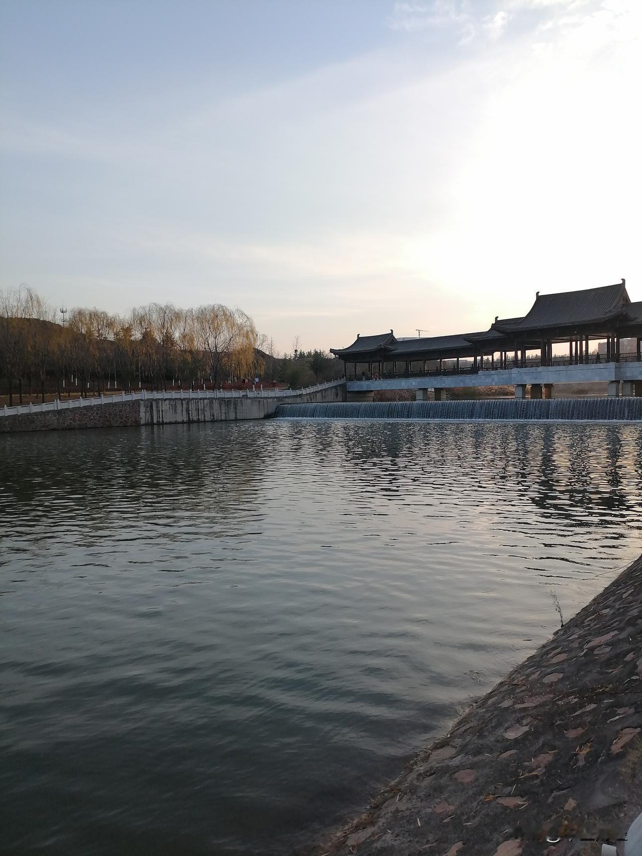 分享一张随手拍的黄昏