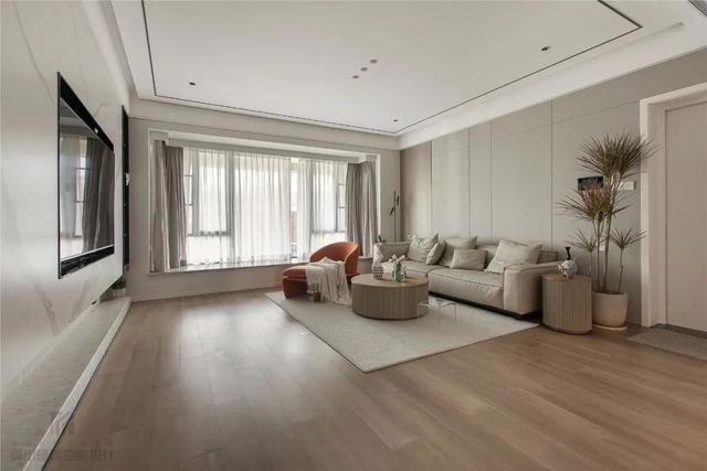 177㎡现代简约，餐厅与厨房的布局，很有趣