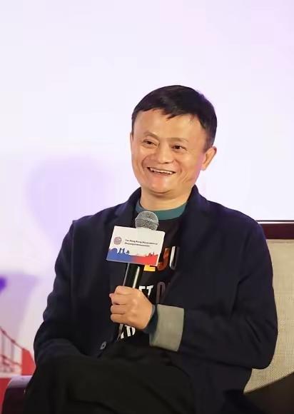 2013年，马云斥资3600万元，将双色球一整天的所有彩票组合，全部买下并赠予淘