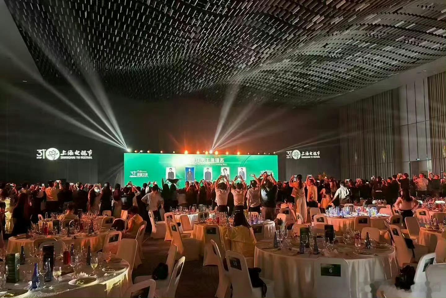 腾讯到白玉兰只干一件事肖战白玉兰内场人气腾讯：干什么分那么清，然后酷酷发十日终焉