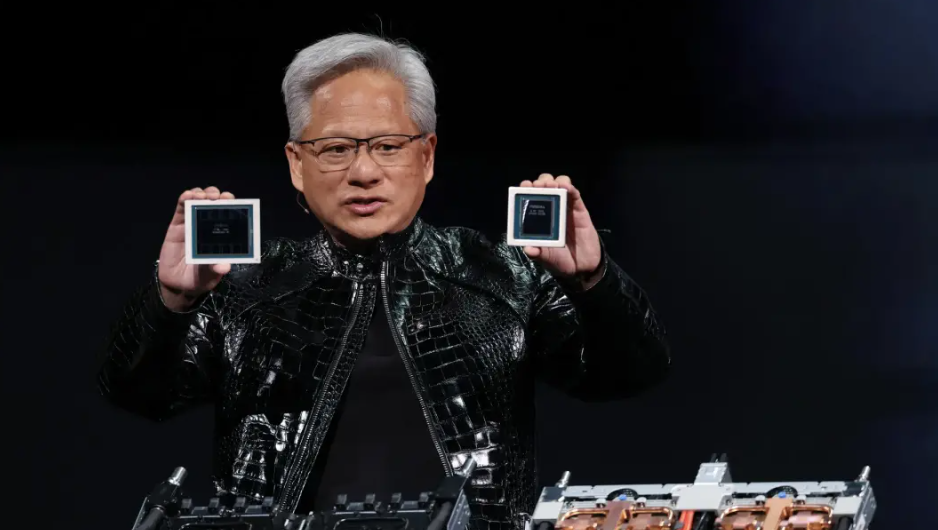 芯片，重磅来袭！黄仁勋，杀入AI PC