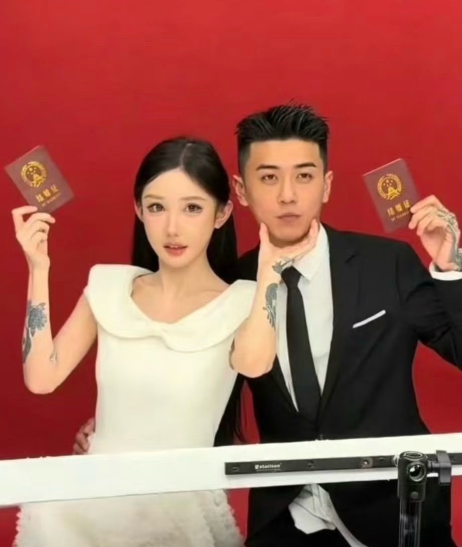 薛小婉任权领证笑死我了，薛小婉这次为了领证成功，直接把任权身份证锁自己包里，还让