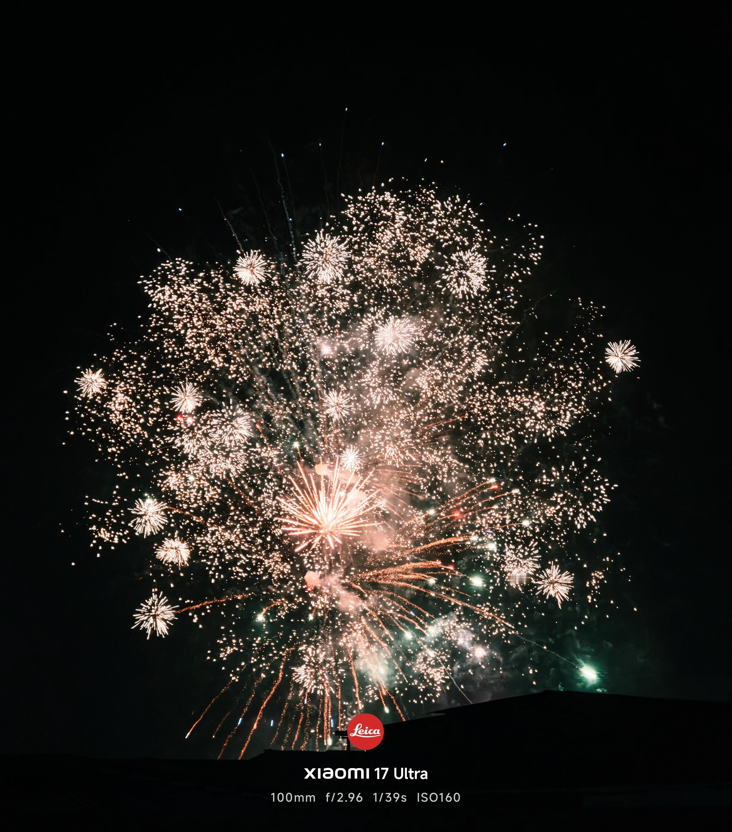 今年的春节假期马上就要结束了，就用小米17 Ultra记录的这些烟花来收个尾吧～