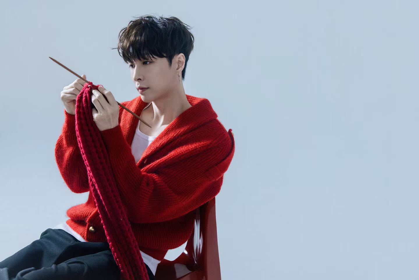 张艺兴祝大家新春快乐万事胜意张艺兴红绳编春张艺兴祝大家新春快乐万事胜意张艺兴