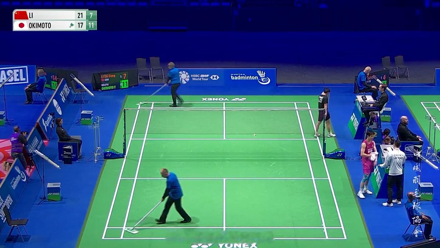 男单 1/8赛李诗沣(1) 21-17 7-11 冲本优大2026年瑞士羽毛球公