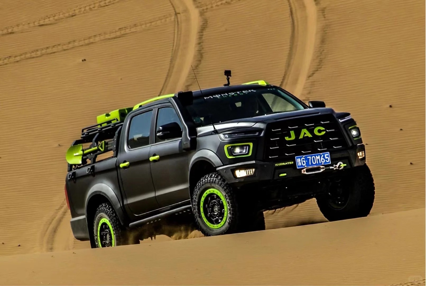 最近我买了台自行车，明白了玩儿和用的差距，我对汽车要求极高，对品牌也要求极高，因