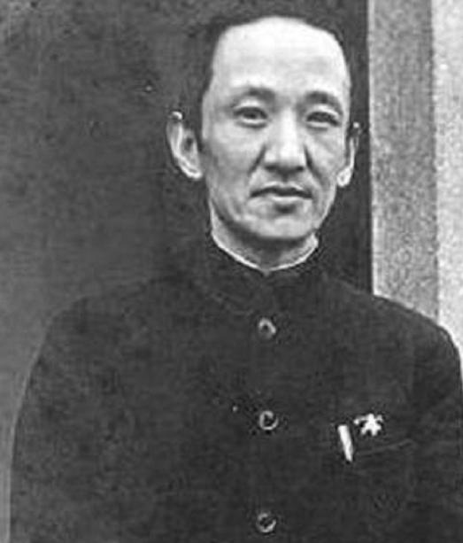 1947年，蒋介石心腹陈布雷的女儿因通共嫌疑被捕，毛人凤将此事告诉陈布雷时，他却