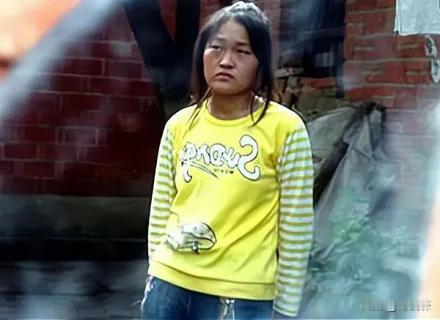 18年前，一名来自河南的高考考生蒋多多公然在考场上违反规定，义愤填膺写下8000