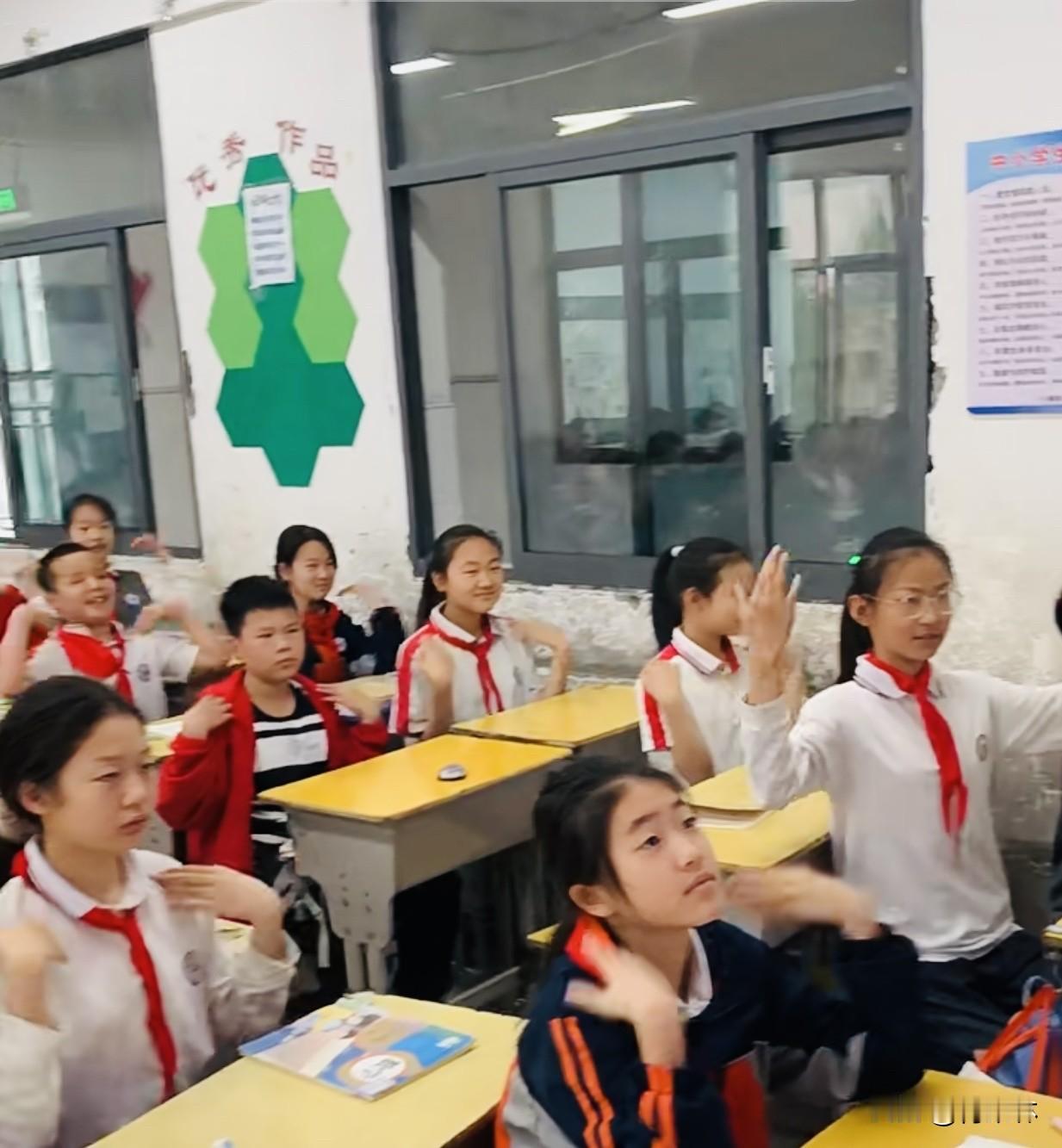 中小学取消重点班对学生有何好处中小学取消重点班真的特别好！不再把学生分成三六九等