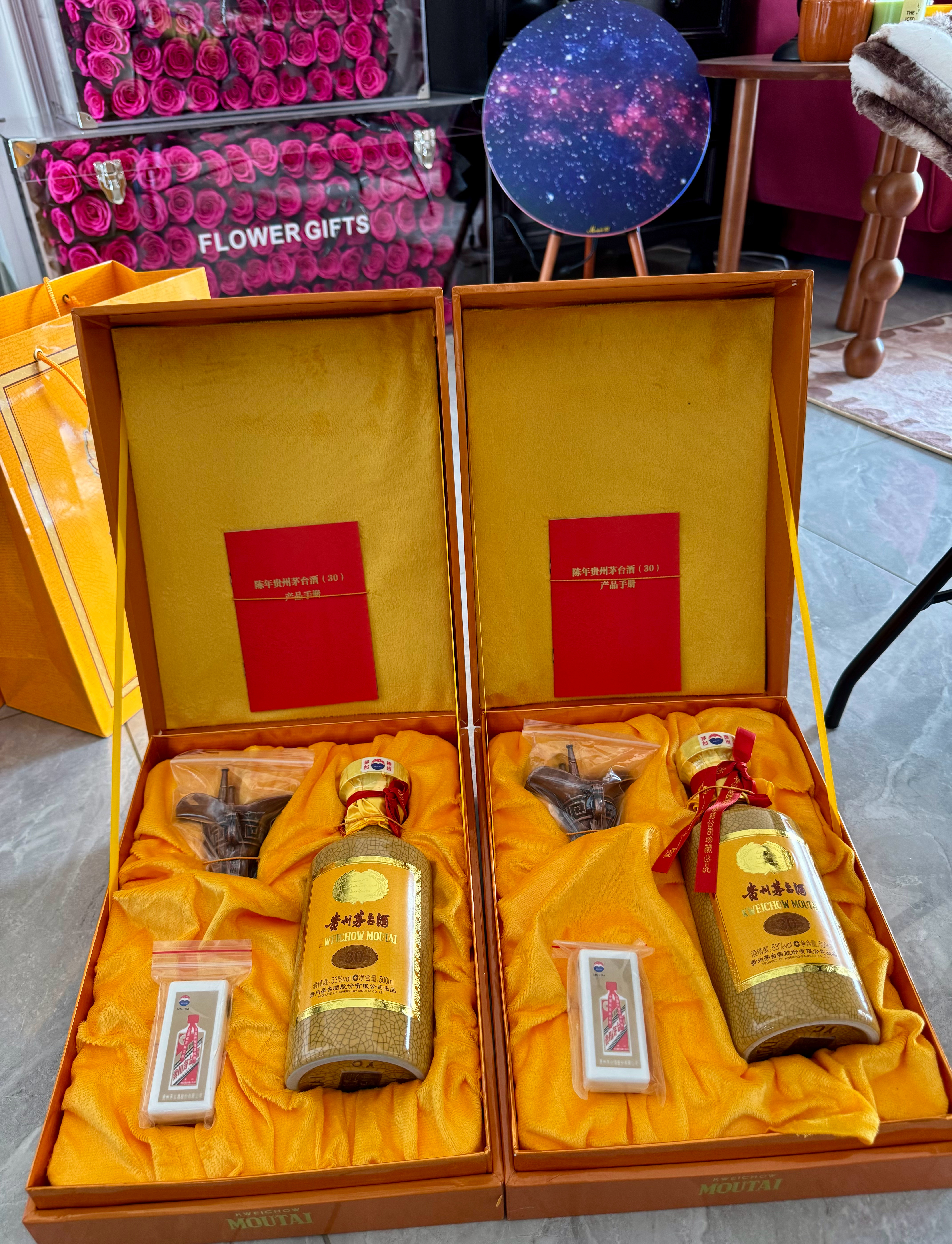 我上个月去我对象父母家吃饭喝多了，他爹中秋送给我两瓶酒[二哈]酒鬼的形象根深蒂固