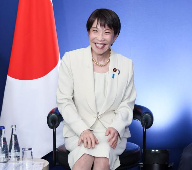 导弹、核武、稀土都奈何不了日本，唯独中国一查间谍，日本就急了，把日本逼上了跳板！