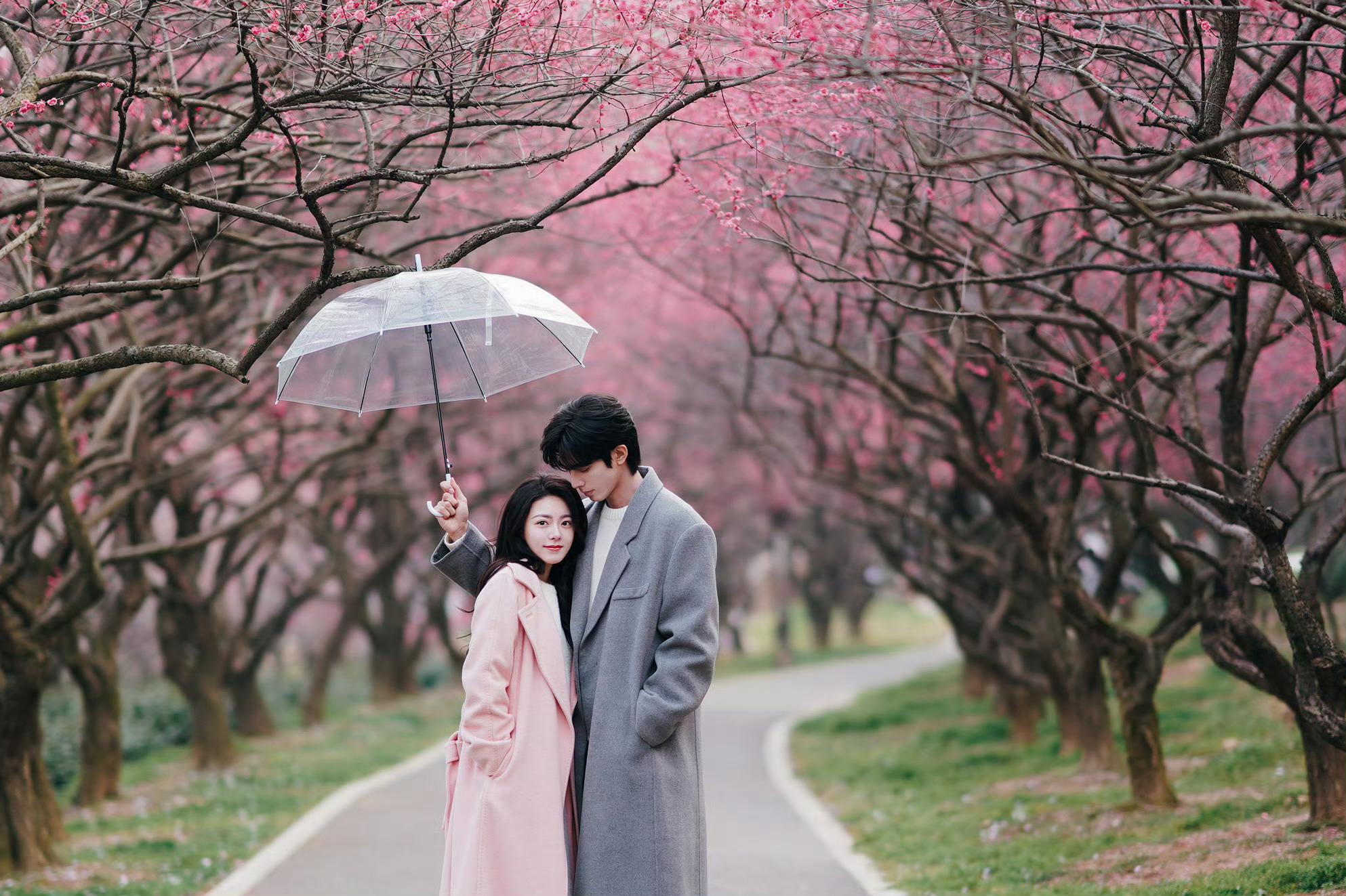 宋威龙赵今麦骄阳似我情侣照林屿森聂曦光情侣照 林屿森聂曦光情侣照，森光好甜