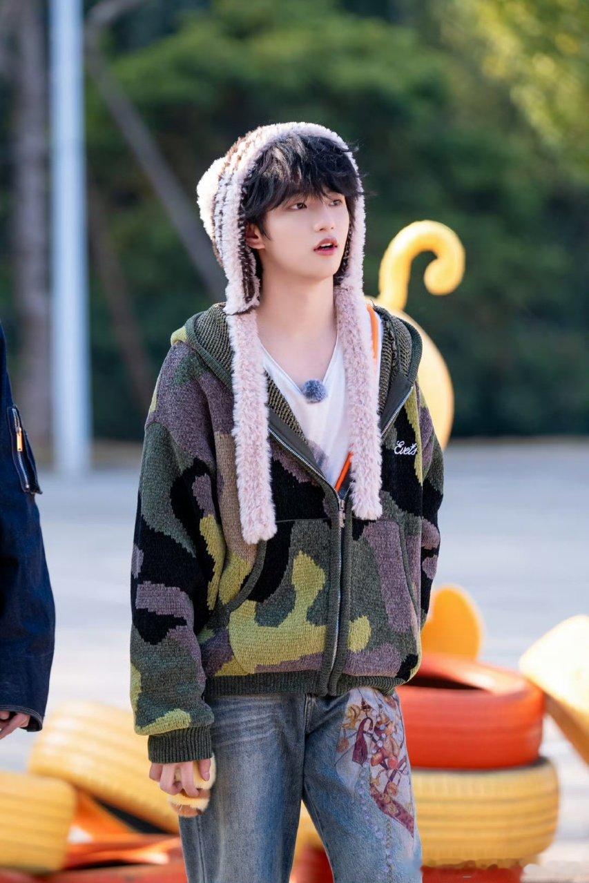 付航夸穆祉丞演我嘴替付航夸穆祉丞 付航好会夸啊，心软软的互动~ 