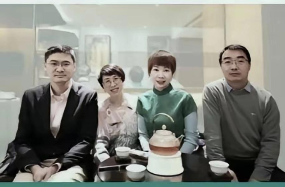 现在罗律周边这几位朋友尴尬了，罗律说他没有遇上孔融让梨中小朋友孔融道德水平的人，