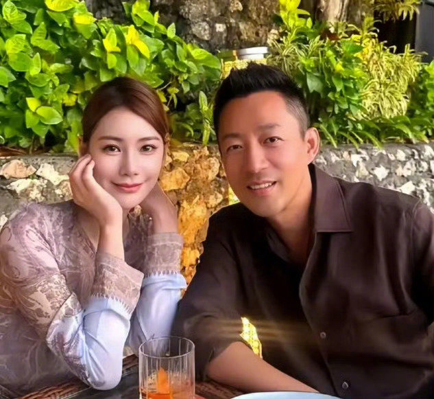 张颖颖发博骂马筱梅夫妇有一些大S的粉丝支持张颖颖，好奇问一个问题：张颖颖和马筱梅