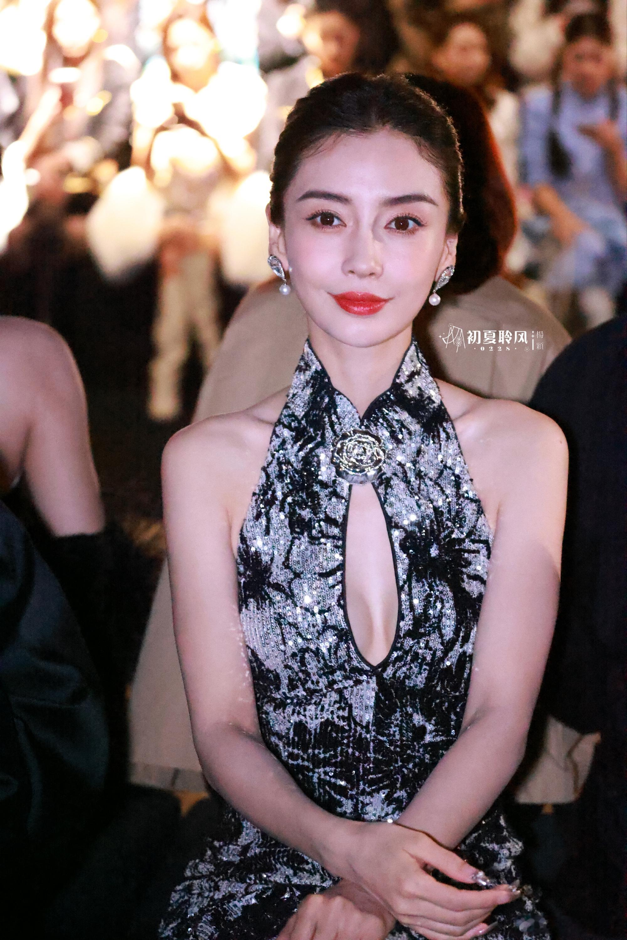 Angelababy带儿子会友杨颖⚫️ 