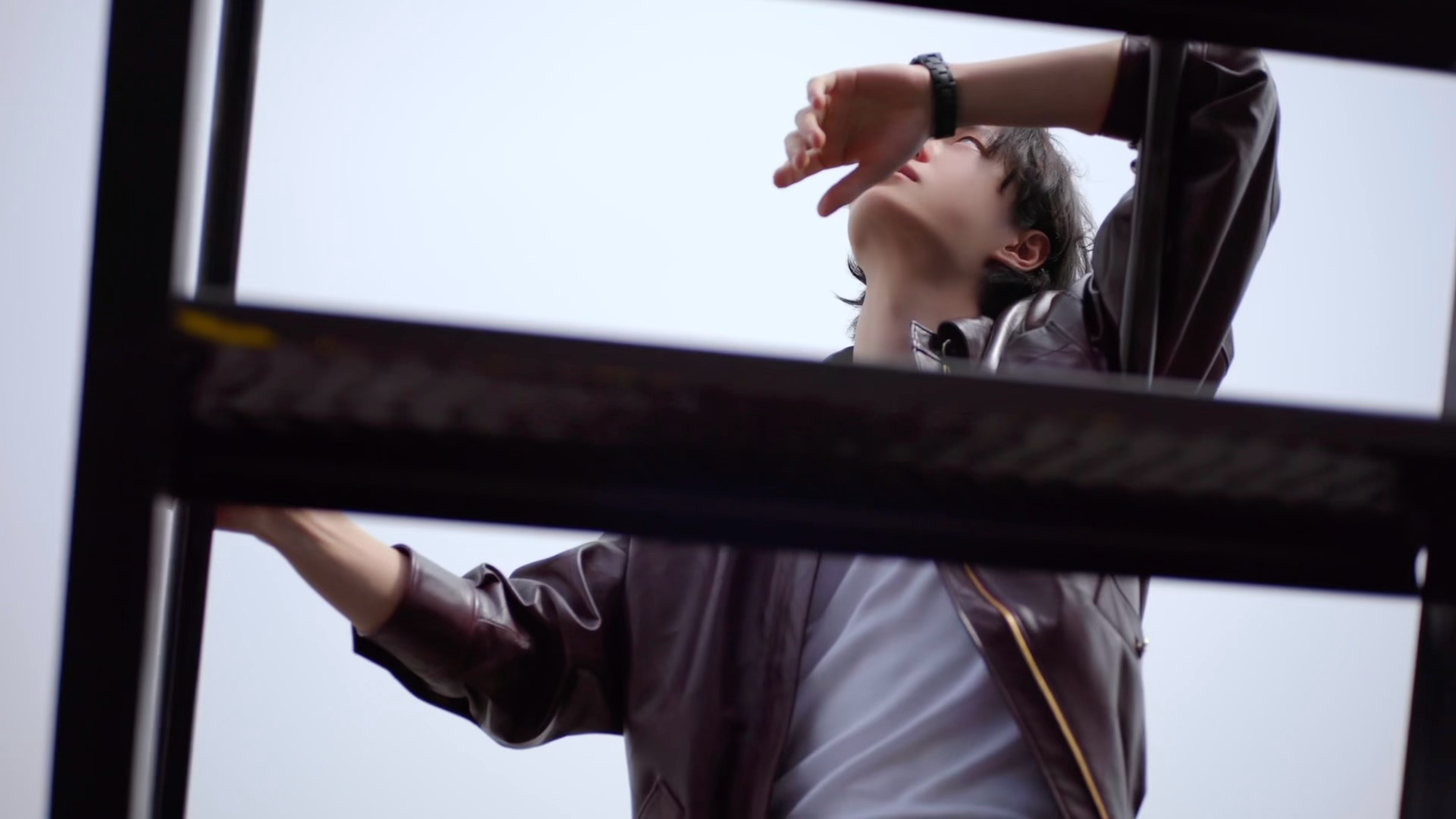 GQ拍的王一博四月封面好肆意🥹王一博GQ四月封面大片