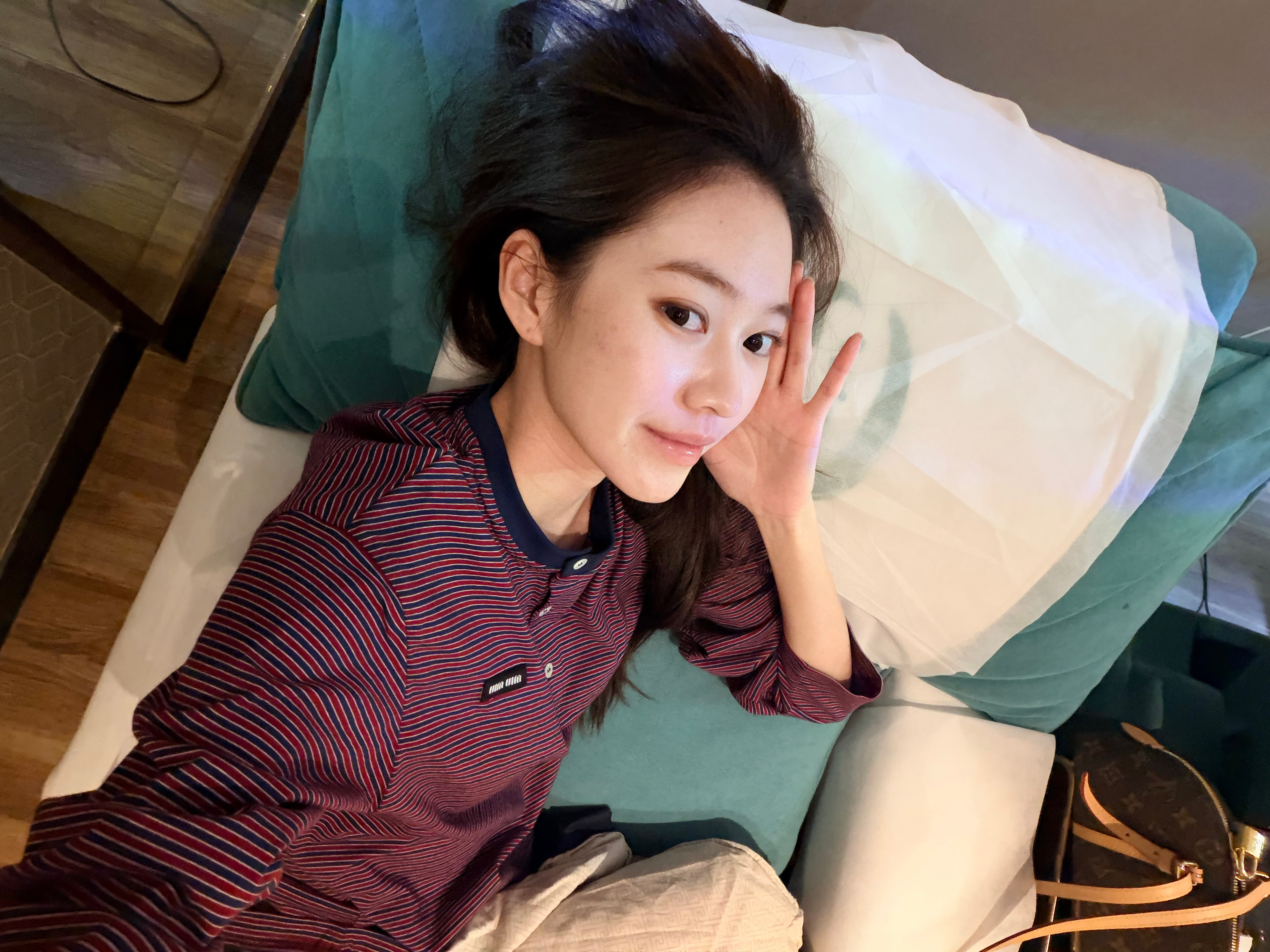 现在和朋友的饭后活动是洗脚按摩了祝我的蔚来FL生日快乐，还得是蔚来，买车都能买成