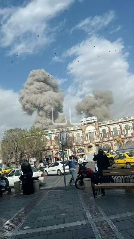 枪炮一响，黄金万两。
 
这话放到现在，就是最直白的现实
 
战争一爆发，大家都