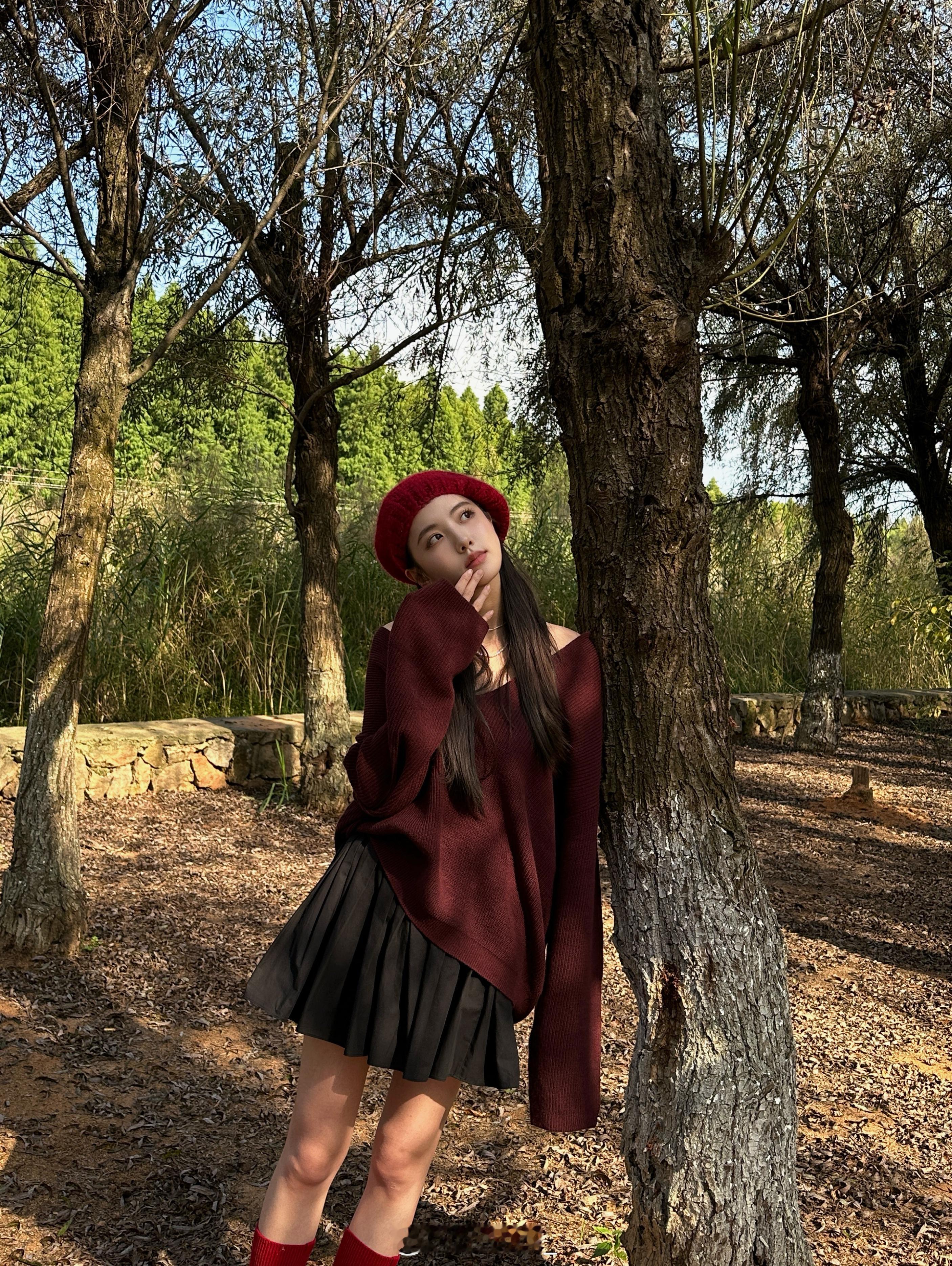 何子怡深秋小红帽上线🍂 ​​​