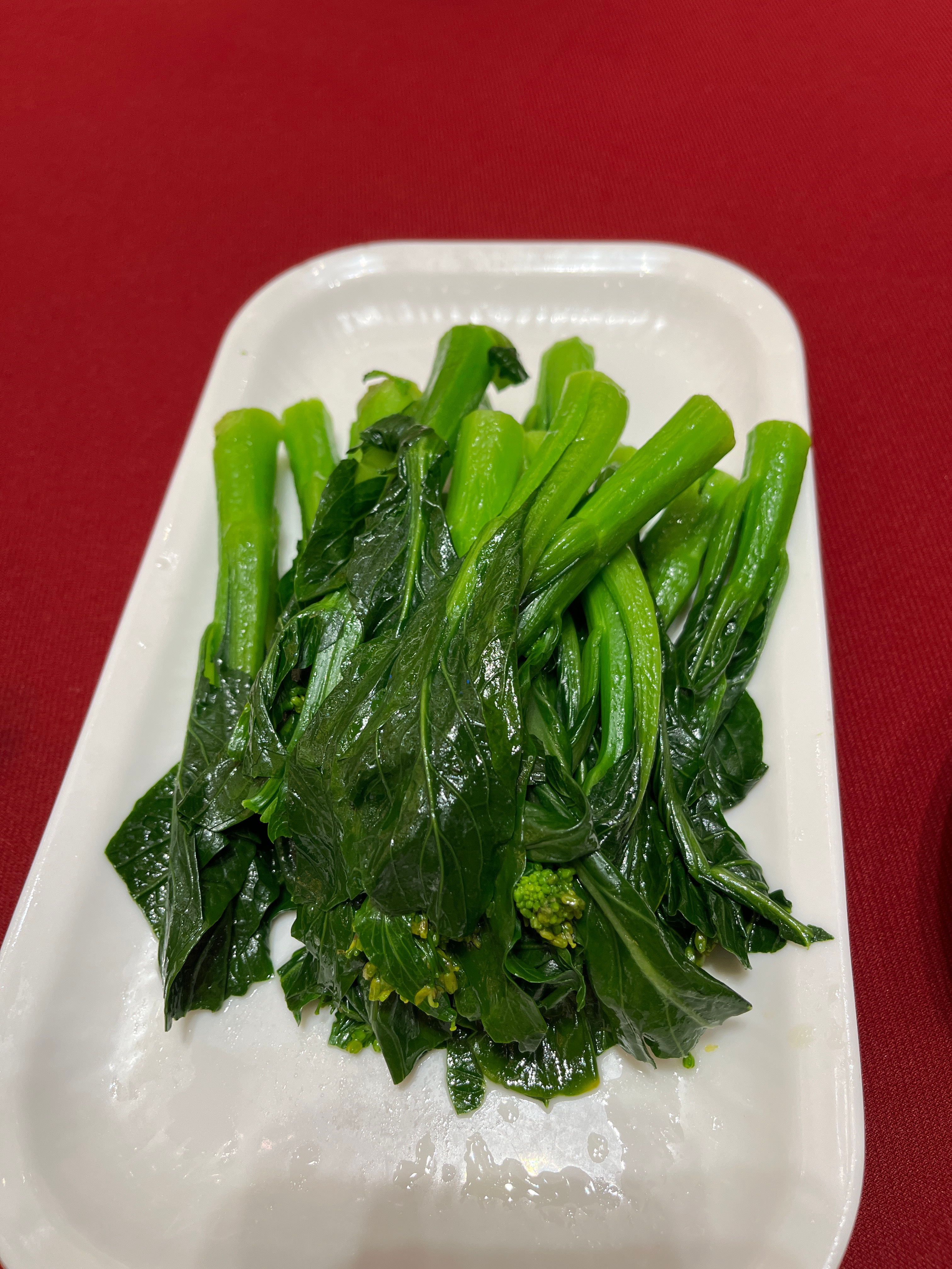 跟着弟弟来吃个早茶。 