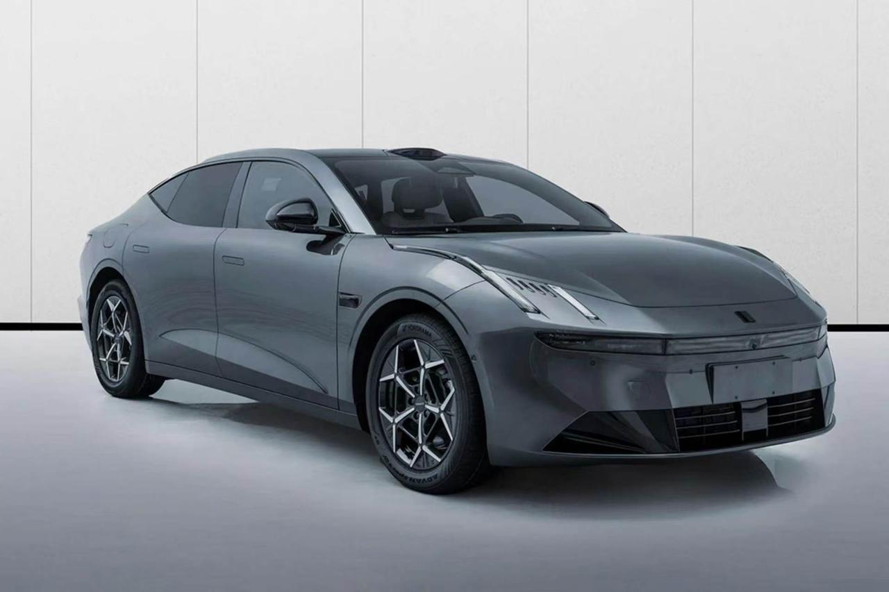 领克10EM-P购车手册：哪个配置最划算？
领克10 EM-P这车有点意思——全