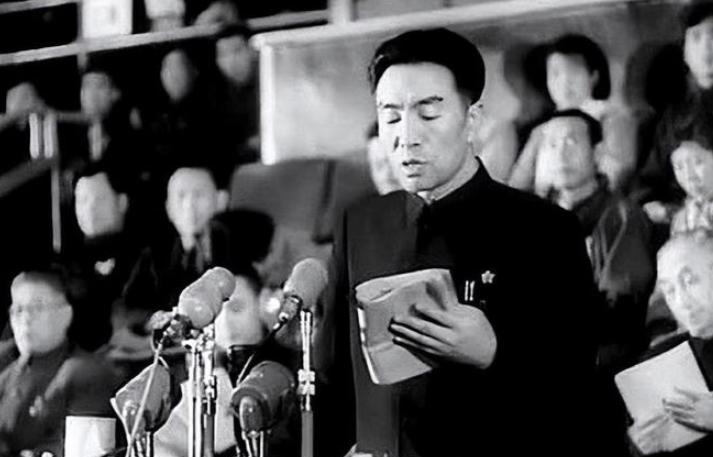 山西“怪人”书记：拒绝庇护贪污亲哥，毛主席却盛赞：他是全党榜样！
1952年，山