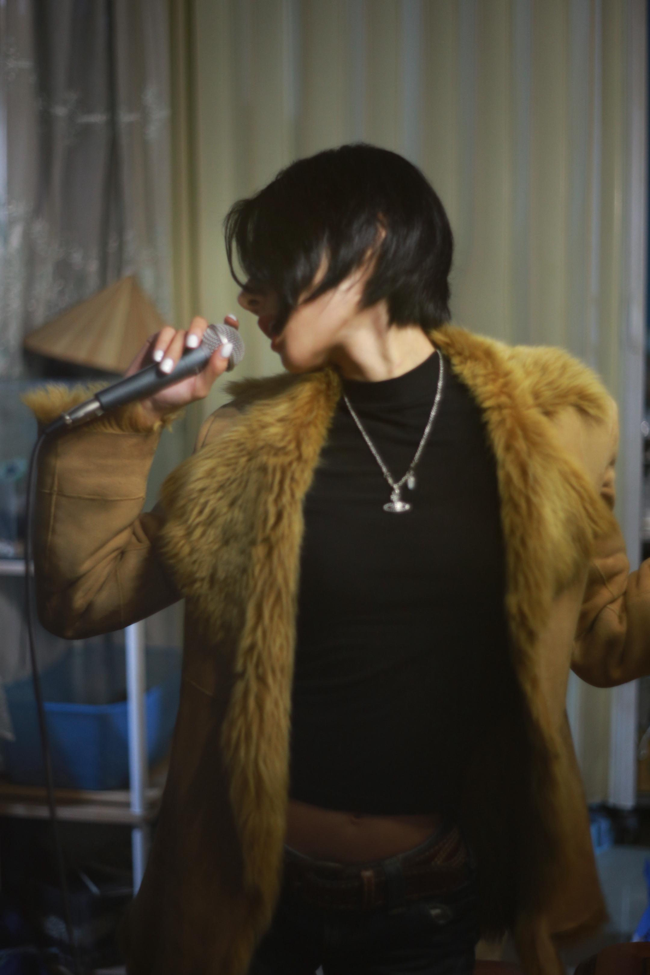 同情是一种轻微的优越感，因此我同情你