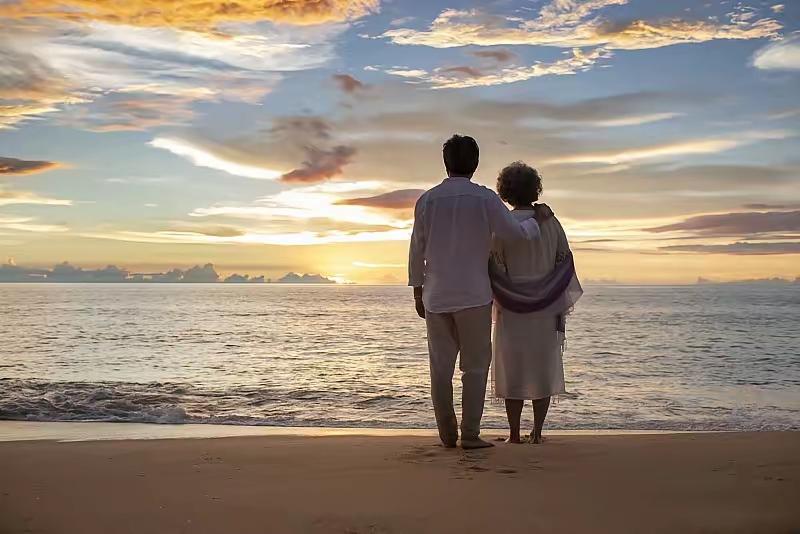 完整榜单来了！60岁后养老，你觉得啥最靠谱？这是每一个步入或即将步入老年阶段的人