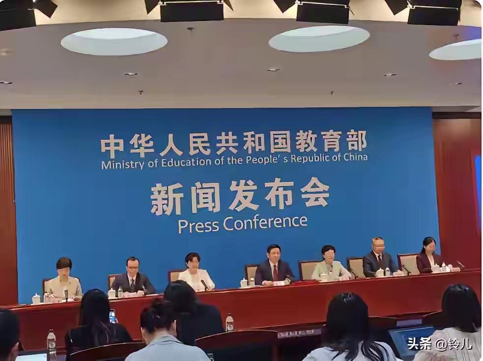 今年教师节，教育部明确提出要实现教龄津贴提标，目前全国仅有部分省市率先落地推行，