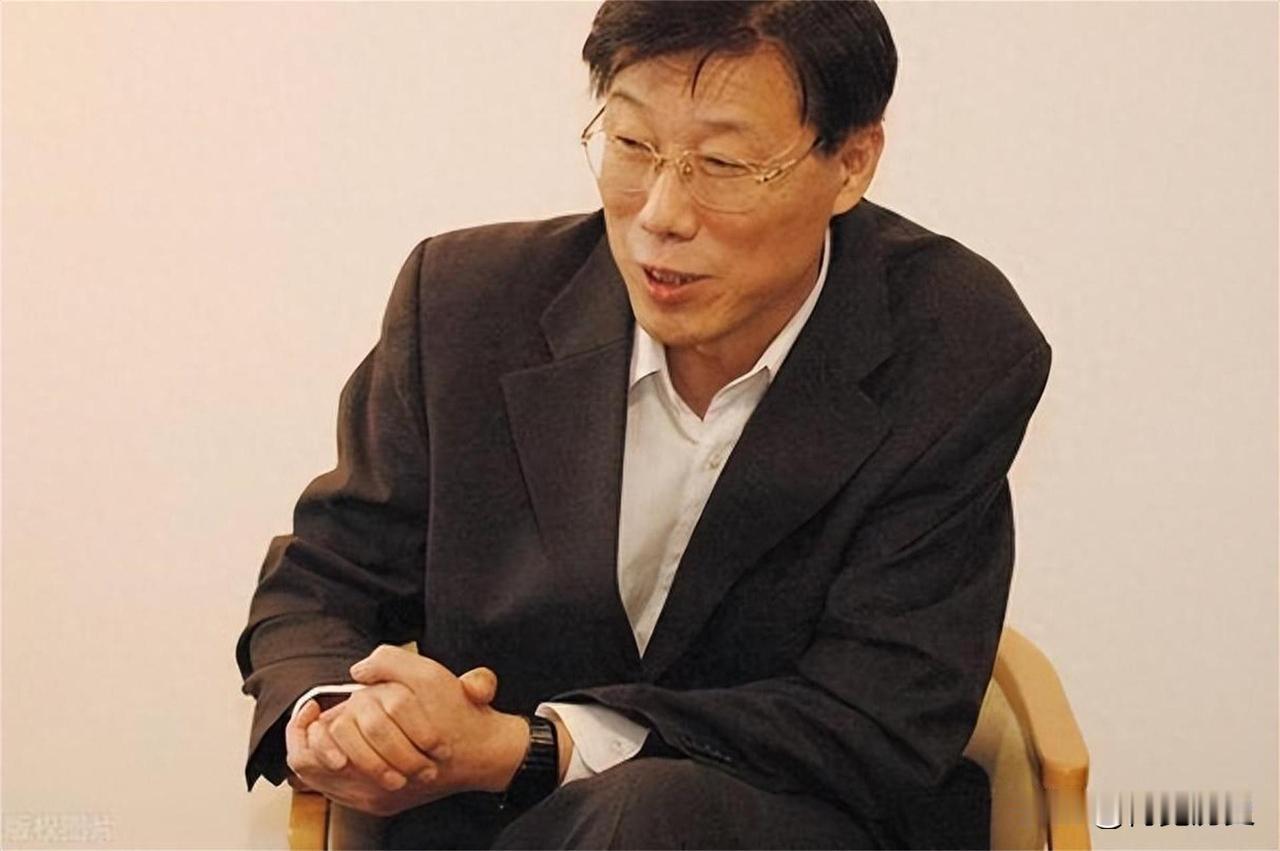 前《人民日报》主编马立诚：否认南京大屠杀，在香港被套麻袋暴揍。
日本侵华战争给中