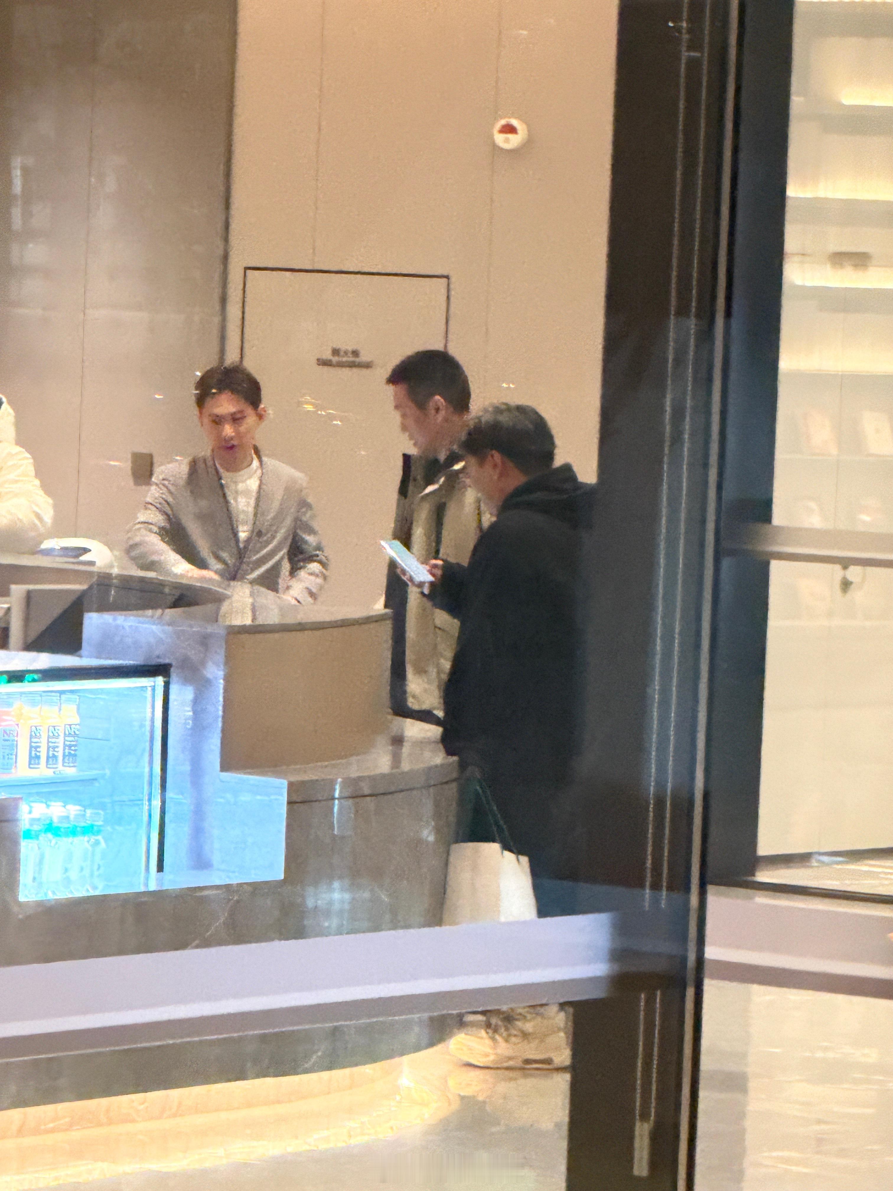 这真是一个铁一样的男人 