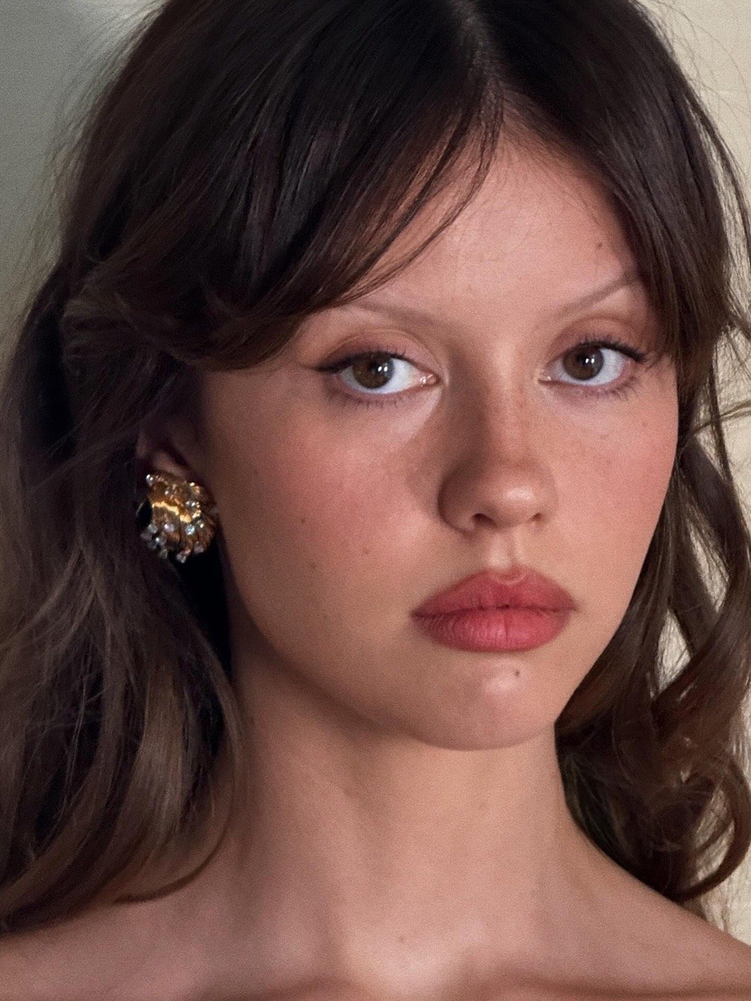 米娅·高斯Mia Goth，多伦多电影节幕后写真📷 ​​​