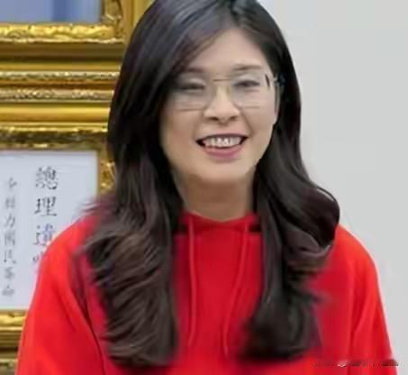 国民党主席郑丽文访问大陆是平等的党与党之间的协商交流
 
近期看到个别网民对热爱