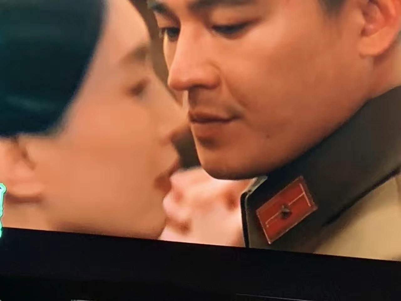 央8黄金档谍战剧《醒来》昨晚已大结局。喜欢追剧又爱好写头条的我，发表一点观后感，