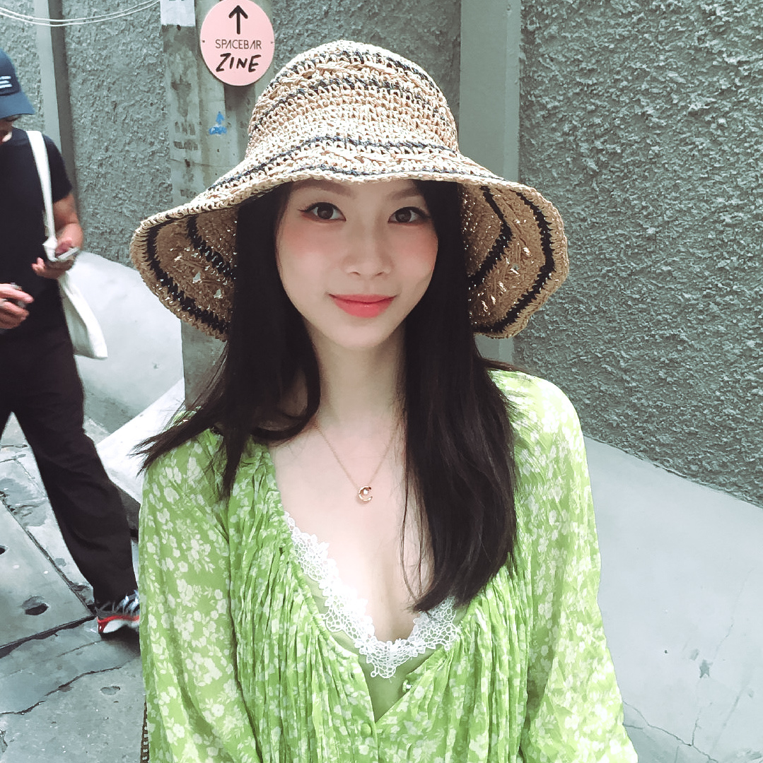 刘梦芮🫛「记忆的泪腺 是我一生的回南天」 