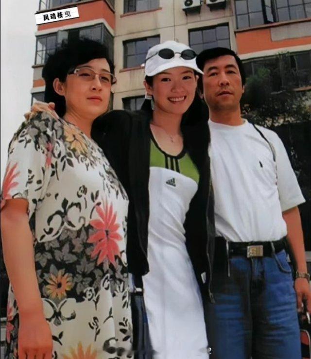 p1是紫衣妈妈吗？看着好像国际章