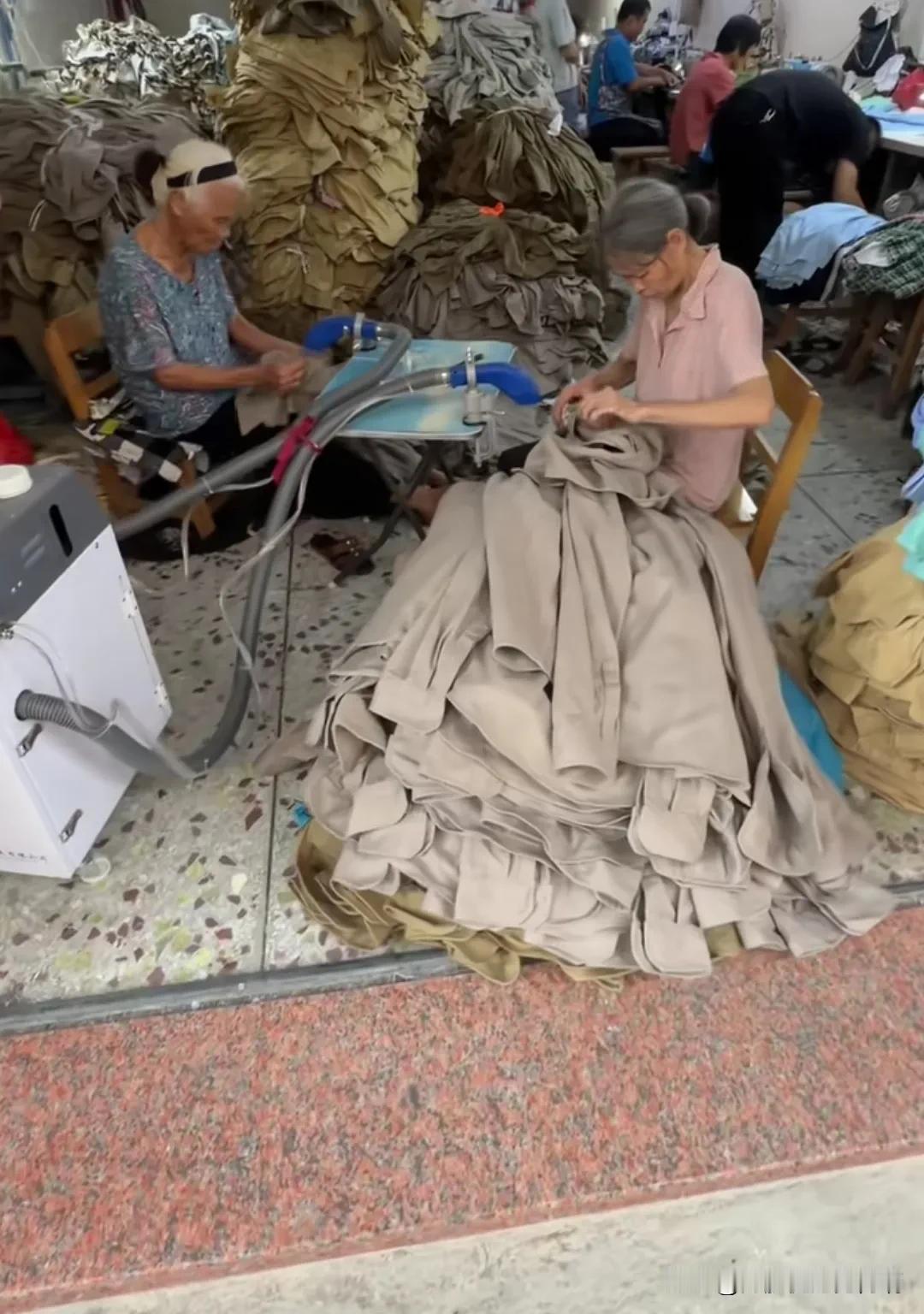 80岁的奶奶都在努力工作挣钱，你还有什么理由不努力？你还有什么理由内耗？你还有什